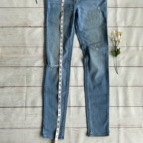 Hollister High Rise Super Skinny Distressed Jean - Picture 7 of 13
